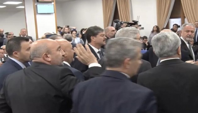 Bütçe görüşmelerinde tansiyon yükseldi