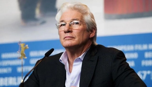 Richard Gere, dünyanın Trump'tan dolayı tehlikede olduğunu söyledi