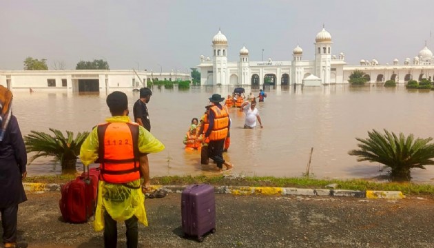Pakistan'da muson felaketi: 22 ölü