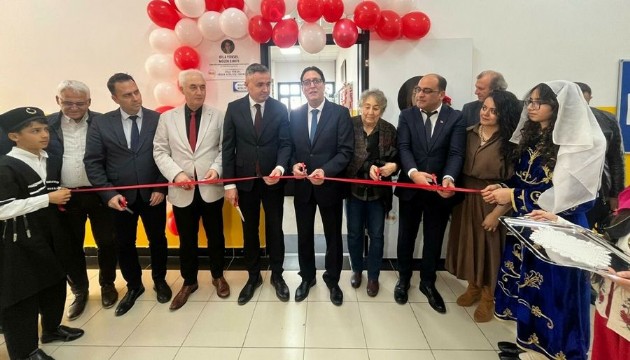 Depremde ailesini kaybeden doktor, çocuklarının anısını bilim ve sanatla yaşatıyor