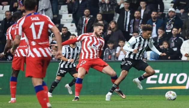 Beşiktaş, Atletico Madrid'i 2 golle devirdi