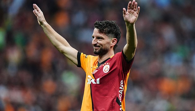 Mertens'ten flaş karar