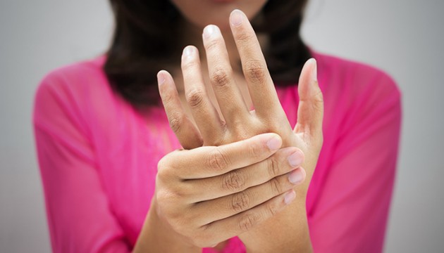 Eller ve ayaklar neden üşür, ne zaman ciddiye alınmalı?