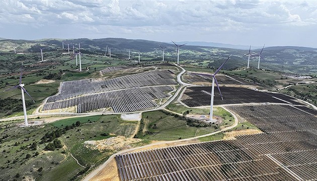 Elektrikte ağustos üretimi en çok temiz enerjiden