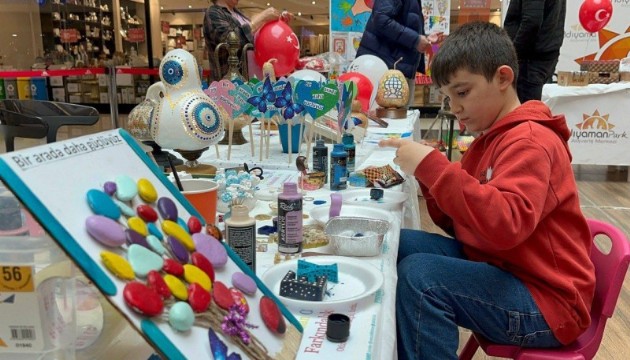 Otizm farkındalık stantı büyük ilgi gördü