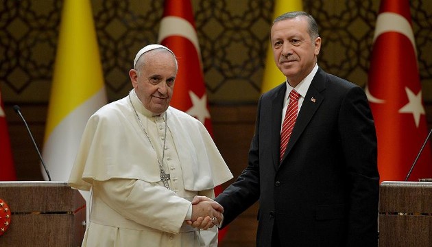 Erdoğan'dan Papa için taziye mesajı