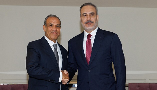 Bakan Fidan'dan kritik görüşme