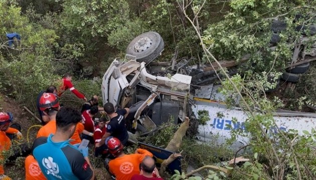 Gönüllü gelen 3 kişi hayatını kaybetti