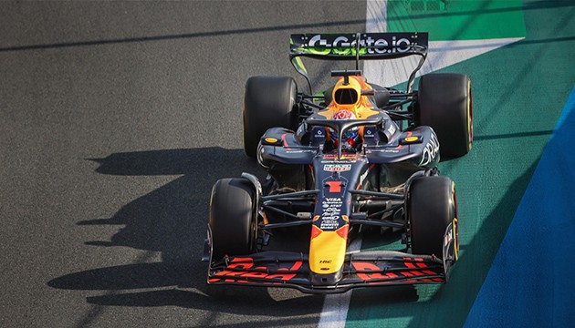 Suudi Arabistan'da ilk sıra Verstappen'in