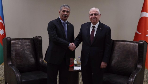 Bakan Güler Azerbaycanlı mevkidaşı ile bir araya geldi