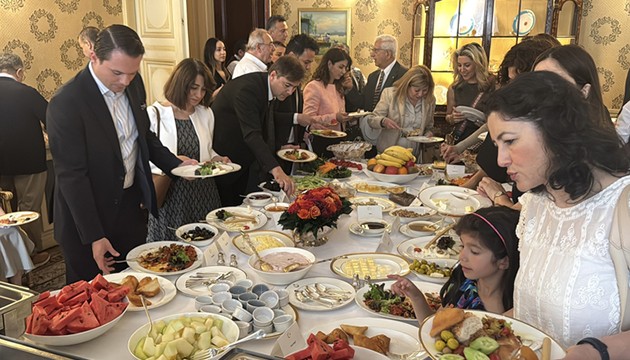 Londra'da Türk kahvaltısı tanıtıldı