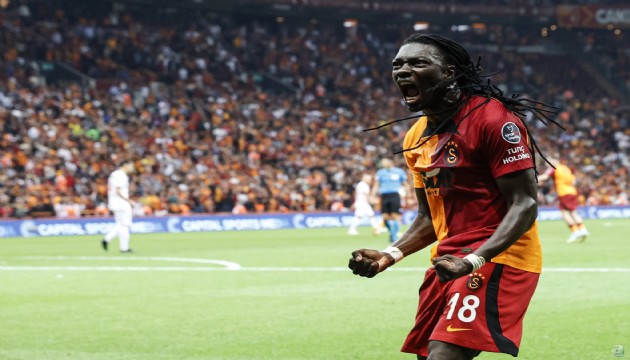 Galatasaray'dan Bafetimbi Gomis hamlesi