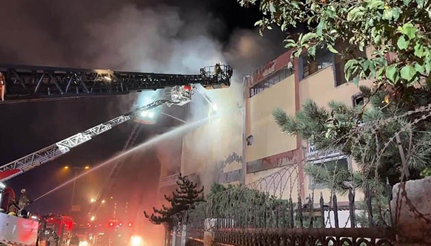 Plastik atölyesinde yangın