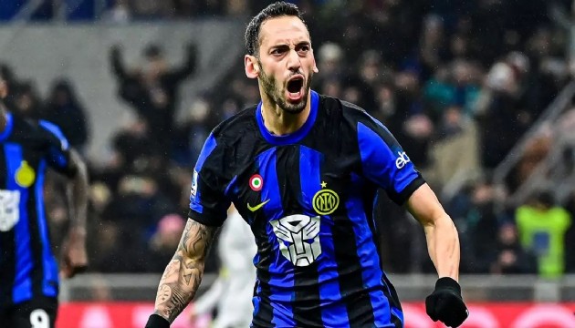 Çalhanoğlu golleriyle Inter'de ayın futbolcusu oldu