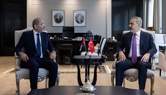 Bakan Fidan'dan kritik görüşme