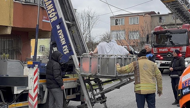 240 kiloluk hasta vinçle kurtarıldı