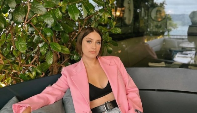 Hazal Kaya'dan Ayşe Barım kararı