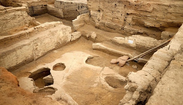 8 bin 600 yıllık ekmek kalıntıları gün yüzüne çıktı