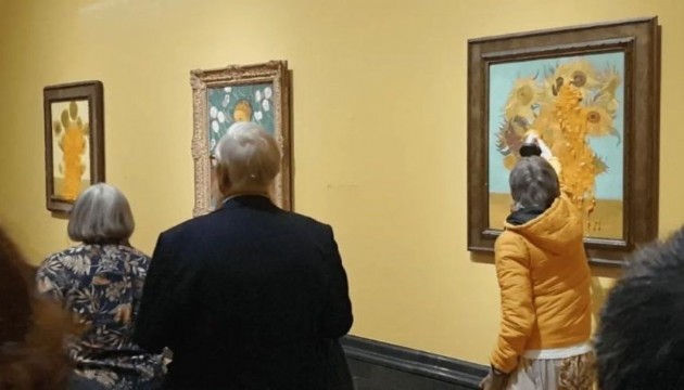 Van Gogh tablosuna çorba atan aktivistlerin cezası belli oldu