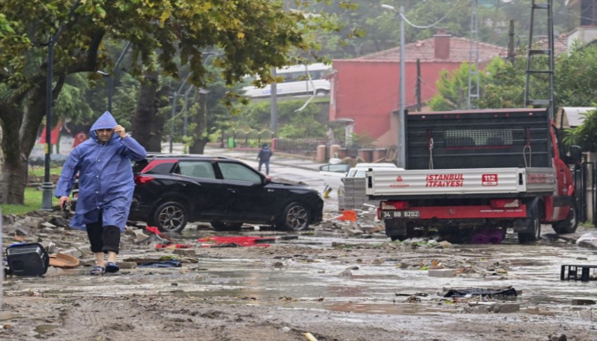 Bakan Çiftçi İstanbul'daki sel felaketine ilişkin son durumu açıkladı