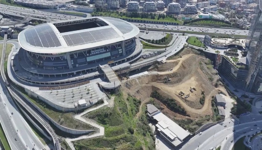 RAMS Park'ta toprak kayması iddiası: Açıklama geldi
