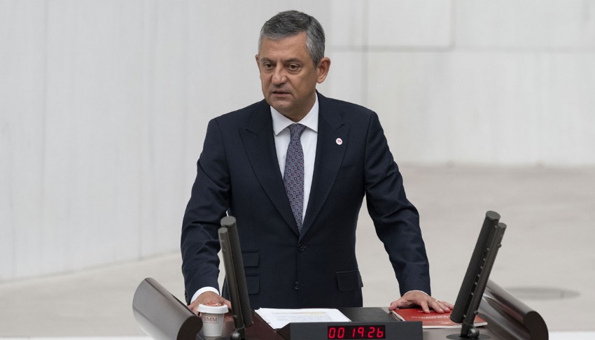 Emin Şirin'den Özgür Özel'in çerçeve yasa tutumuna eleştiri: Anayasa'nın o maddelerini hatırlattı