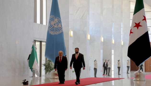 Suriye'ye kritik ziyaret: 17 yıl sonra bir ilk