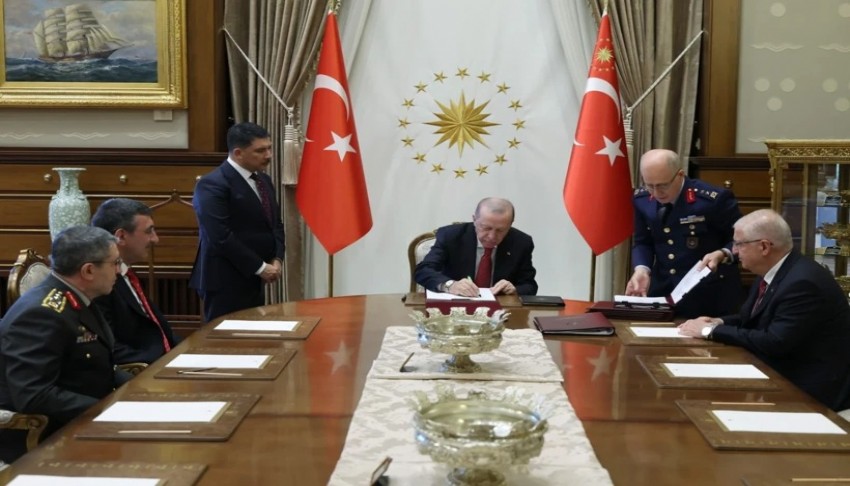 YAŞ kararlarında 2 detay: İlk astronot terfi aldı, ilk kadın general göreve başladı