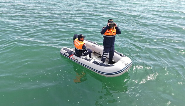 Güvenlik güçlerinin inci kefali nöbeti