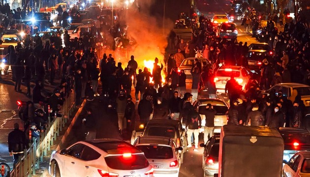 İran ilk kez açıkladı: Protestolarda ölü sayısı 3 bini geçti