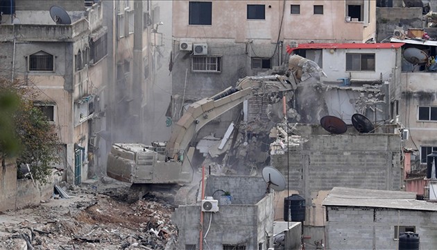 İsrail, Filistinlilerin evlerini yıkıyor