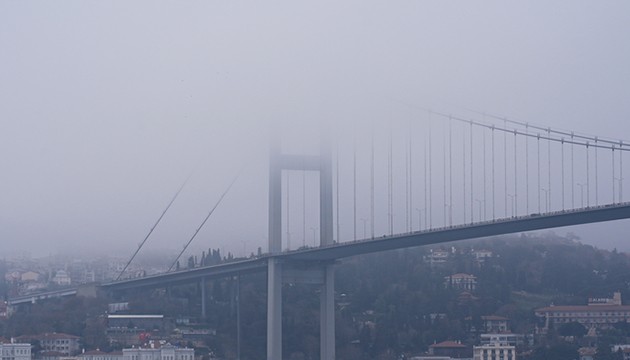 İstanbul yoğun sis altında