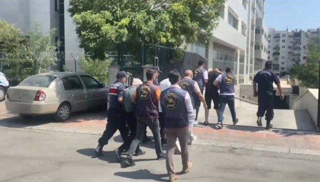 'Seni işe götüreceğiz' diye ormana götürüp öldürdü