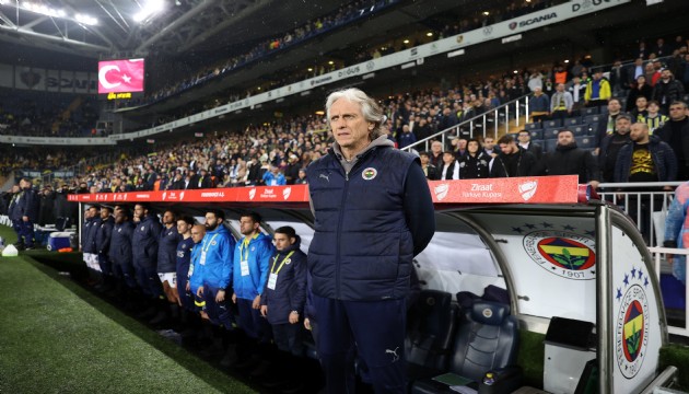 Jorge Jesus, sarı-lacivertli tribünlere kızdı