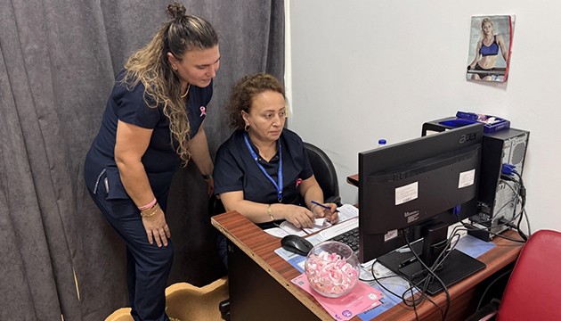 Kanseri yenip mesleğine döndü