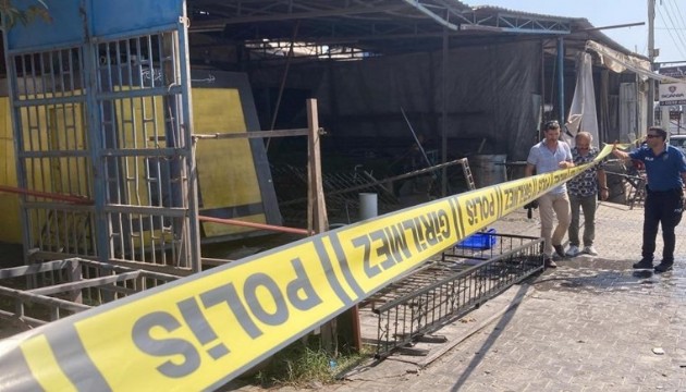 Mersin'de boya atölyesinde patlama