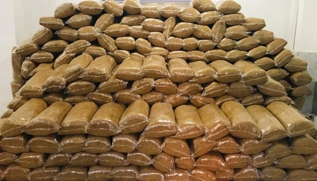 Kayseri'de 1 ton 760 kilo kaçak tütün ele geçirildi