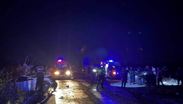 Balıkesir'de zincirleme kaza: 9 kişi yaralandı