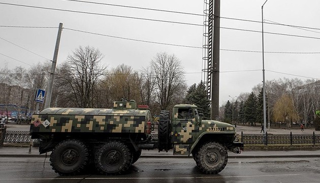 Kiev'de merkezine yakın bölgede silah sesleri duyuldu!