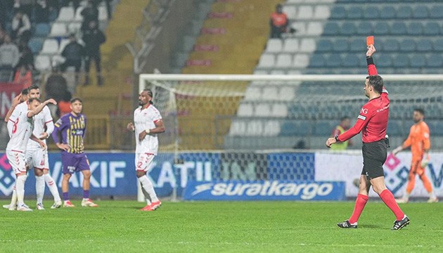 Süper Lig'in en çok kırmızı kart gören takımı