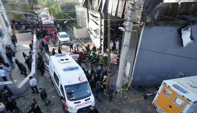 7 işçi ölmüştü... Fabrika yangınında belediye çalışanlarına tahliye