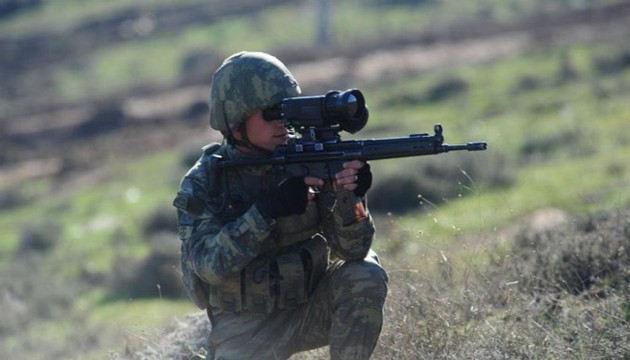Elazığ'da terör örgütü PKK'ya ait patlayıcı ve yaşam malzemesi ele geçirildi