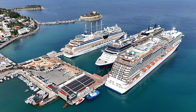 Kruvaziyer turizmi tam gaz sürüyor