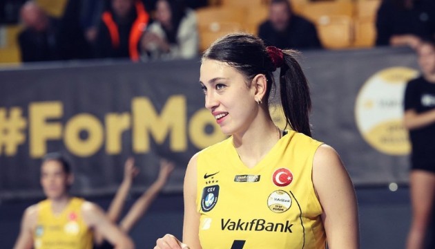 VakıfBank'ta yaprak dökümü sürüyor: Kübra Akman takıma veda etti