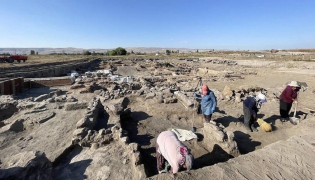 İç Anadolu'daki medeniyetlerin izleri kazılarla gün yüzüne çıkarılıyor