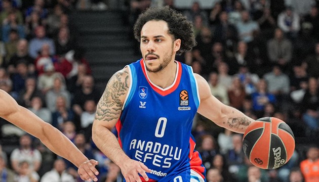 Anadolu Efes, İsrail ekibi karşısında