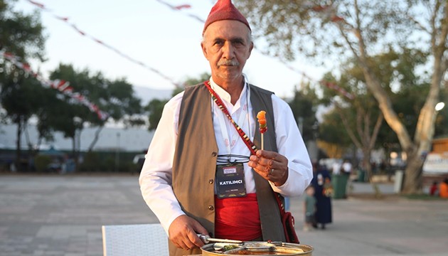 Asırlık macun geleneğini yaşatıyor