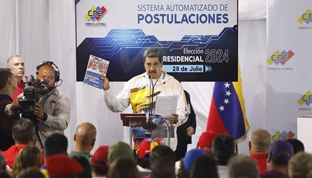 Maduro yeniden aday oldu