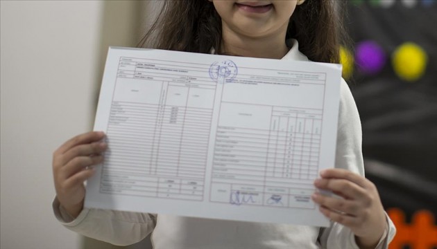 MEB'in yeni uygulaması hayata geçiyor: Artık sadece karne verilmeyecek