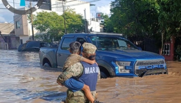 Meksika'da sel felaketi: 27 ölü